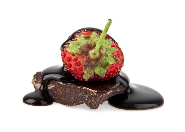 Erdbeere in einer Schokolade - Foto, Bild