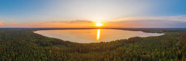 Озера Браслав у Білорусі. Здійснено дроном. - Фото, зображення