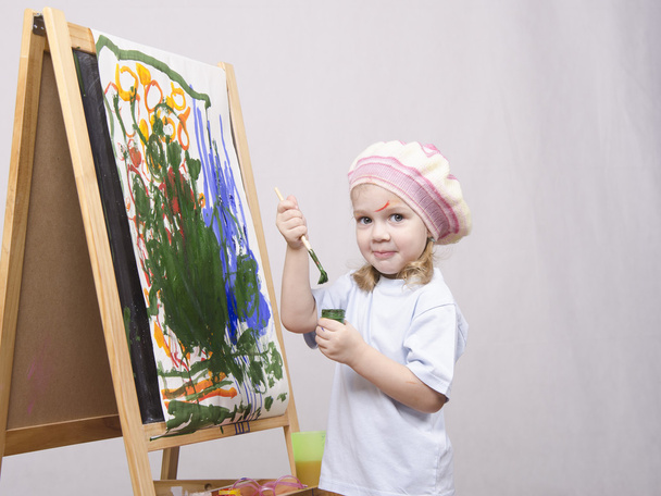 dívka umělec barvy na plátně - Fotografie, Obrázek