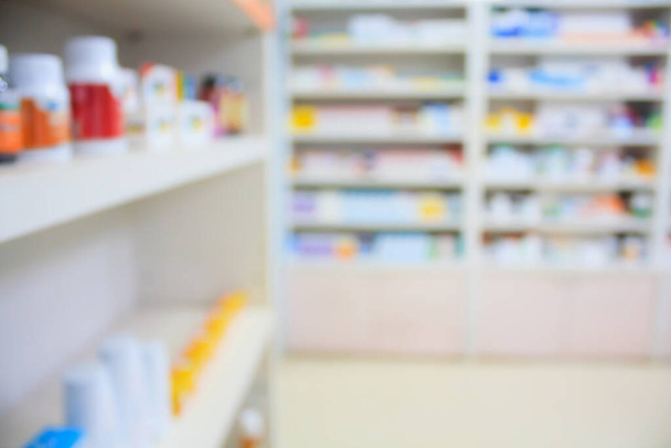 desenfoque estantes de medicamentos en la farmacia - Foto, Imagen
