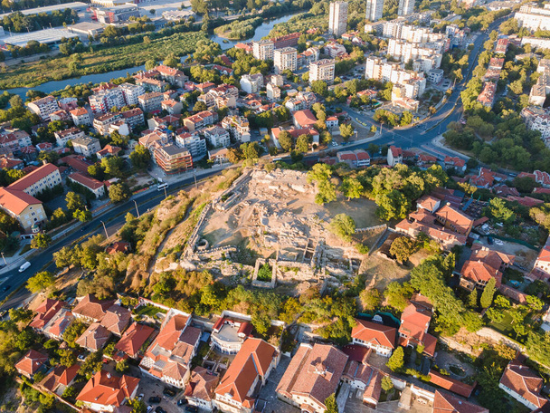 Aerial sunset view of The old town of city of Plovdiv, Bulgaria - Φωτογραφία, εικόνα