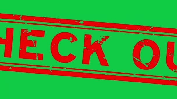 Grunge rood check out woord vierkante rubber zegel zegel zoom in groene achtergrond - Video