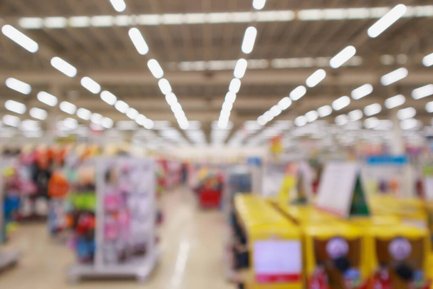 Soyut bulanık süpermarket indirimli ürün rafları iç odaklanmış arka plan - Fotoğraf, Görsel