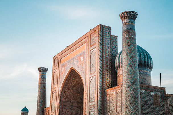 O, şimdi Özbekistan 'da bulunan Timurid İmparatorluğu' nun antik Semerkant şehrinin kalbiydi.. - Fotoğraf, Görsel