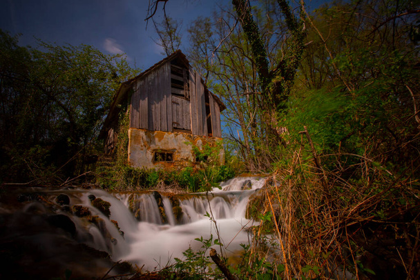 Şelale Strbacki Buk Bosna 'daki Una Nehri üzerinde - Fotoğraf, Görsel
