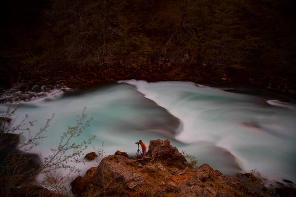 Wodospad Strbacki Buk na rzece Una w Bośni - Zdjęcie, obraz