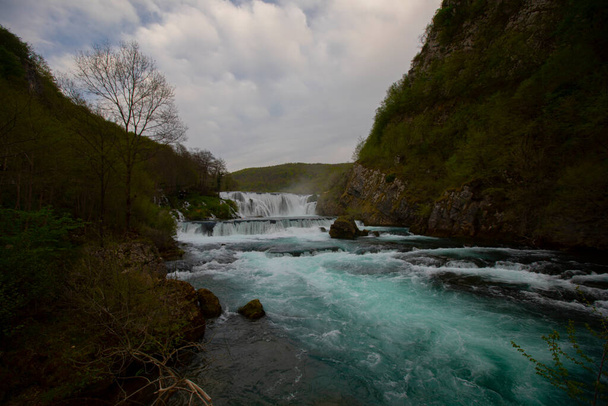 ボスニアのUna川の滝Strbacki Buk - 写真・画像