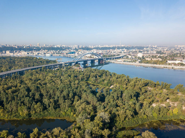 Vue aérienne du fleuve Dniepr à Kiev. - Photo, image