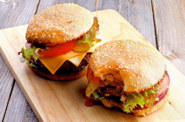 iki hamburger - Fotoğraf, Görsel