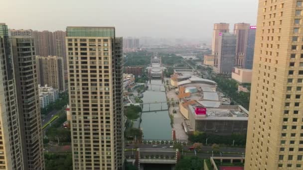 Dzienny czas Guangzhou przemysłowy krajobraz panorama lotnicza. 4k materiał porcelana - Materiał filmowy, wideo