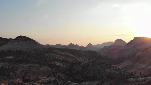 Increíble puesta de sol en Canyon Overlook, Parque Nacional Zion, Utah - Metraje, vídeo
