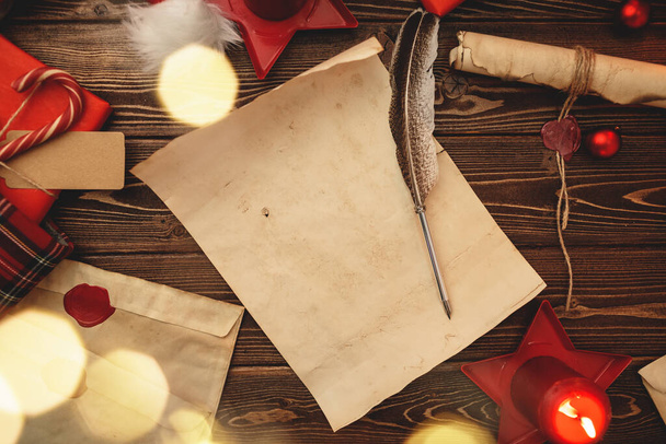 Writing a letter to Santa composiiton in vintage style - Foto, immagini
