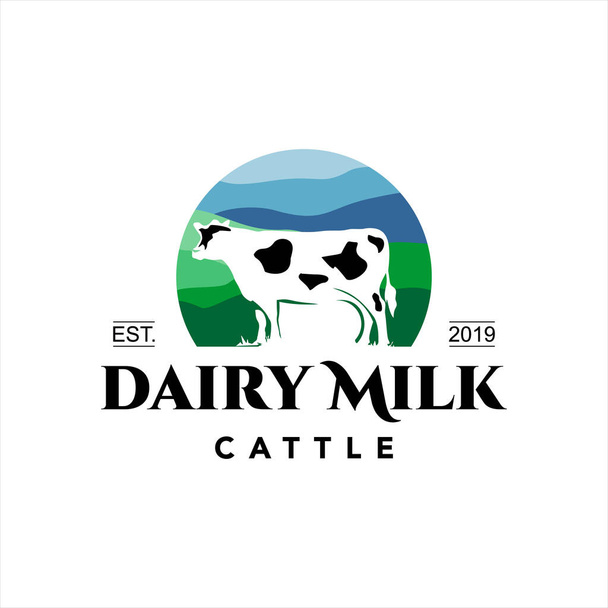 牛乳のロゴ牛の農場新鮮な農業分野からの酪農有機飲料ベクトルのバッジデザインテンプレート - ベクター画像