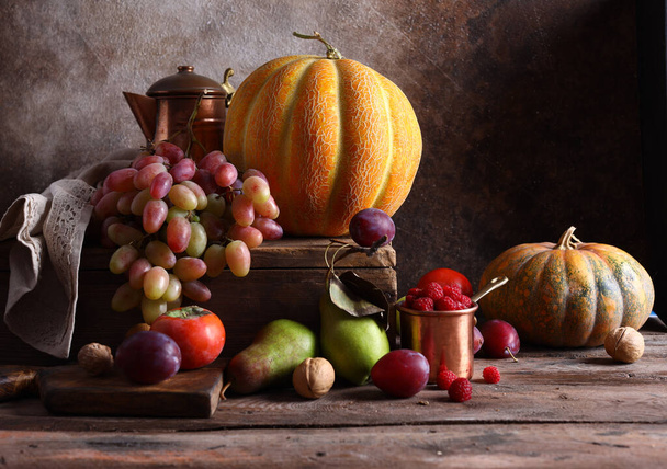 still life ripe organic fruit autumn harvest - Zdjęcie, obraz