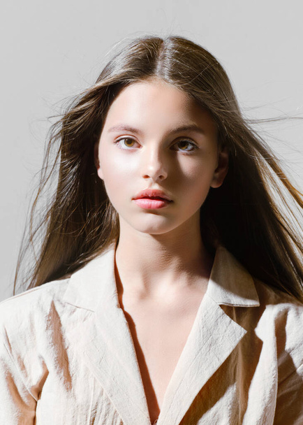 portrait of young model girl in studio - Fotoğraf, Görsel