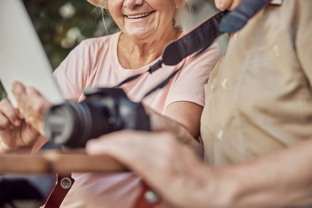 Modern elderly Caucasian couple using their gadgets - Fotografie, Obrázek