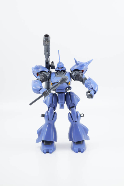 El Gundam completamente armado está listo para la batalla - Foto, Imagen