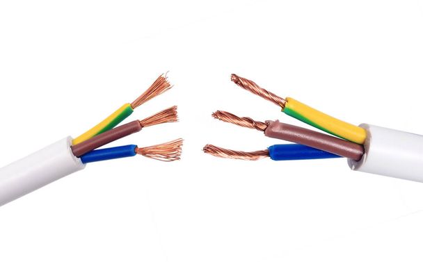 cabo de cobre elétrico de fio elétrico no fundo branco - Foto, Imagem