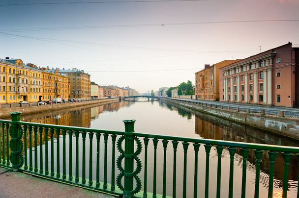 άποψη του ποταμού Neva στο St. Petersburg - Φωτογραφία, εικόνα