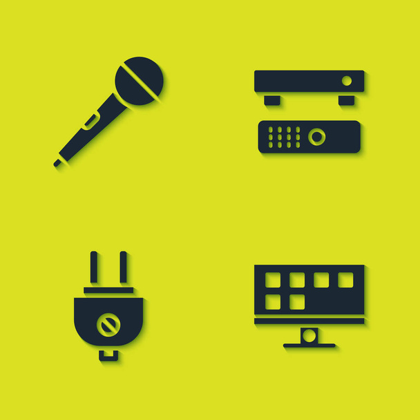 Beállítás Mikrofon, Smart Tv, Elektromos dugó és Multimédia és TV box ikon. Vektor. - Vektor, kép