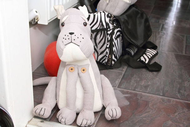фарширована приємна іграшка для собак
 - Фото, зображення