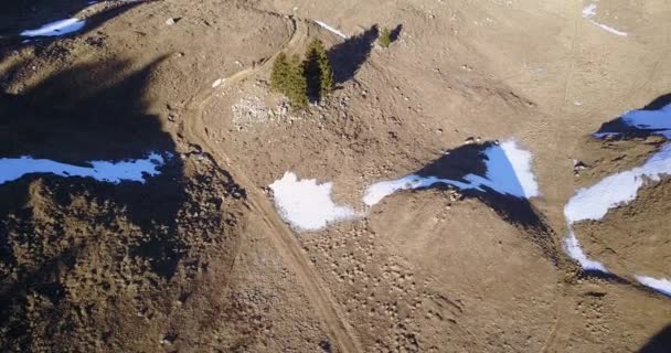 Wideo lotnicze gór w Szwajcarii. Film krajobrazowy z dronem. - Materiał filmowy, wideo
