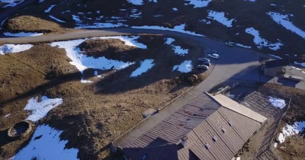 Vídeo aéreo de montañas en Suiza. Película de paisaje hecha con dron. - Metraje, vídeo