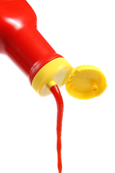 Verter ketchup de la botella
 - Foto, Imagen