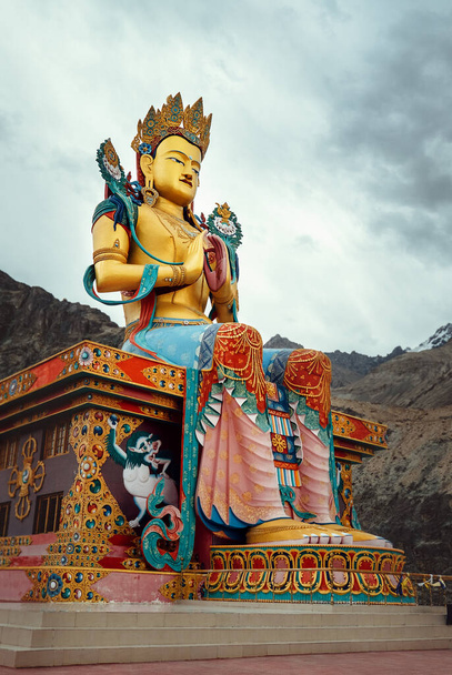Maitreya Buddha statue near the Diskit Gompa (Diskit Monastery) in the Nubra Valley of Ladakh, northern India. - Foto, afbeelding