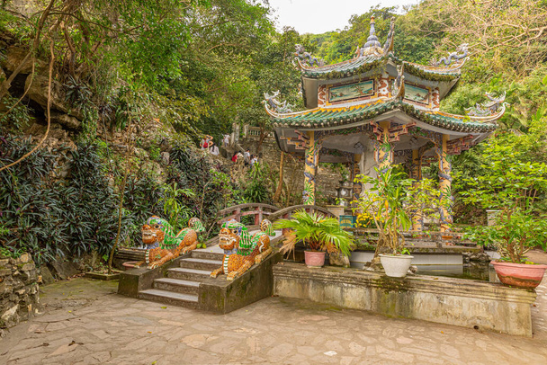 A temple at Marble Mountains, Da Nang, Vietnam. - Foto, imagen