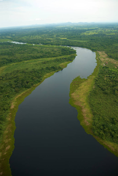  Дата: 07 серпня 2006 Річка Парагвай в регіоні Корумба, Мату-Гросу-ду-Сул. - Фото, зображення