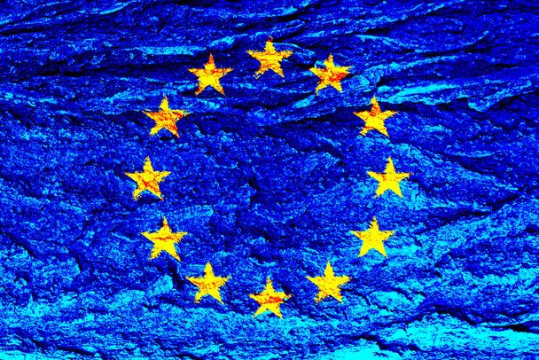 EU:n lippu tekstuuritaustalla. Taustaa onnittelukorteille EU:n yleisinä vapaapäivinä. Eurooppa-päivää vietetään 9. toukokuuta. Schumannin julistuksen päivää vietetään 5. toukokuuta. - Valokuva, kuva