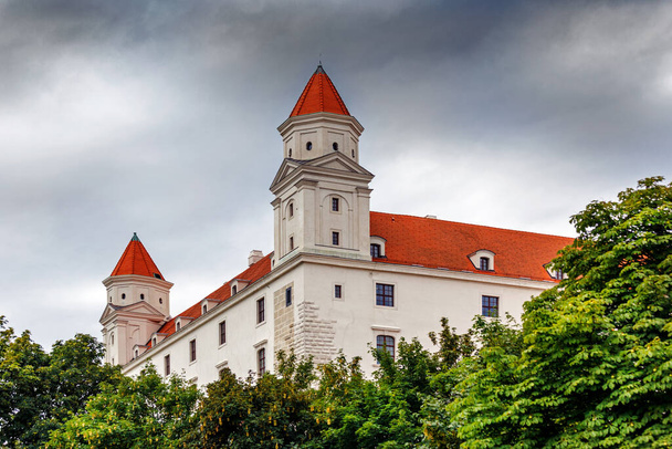 Замок в Братиславе - Фото, изображение