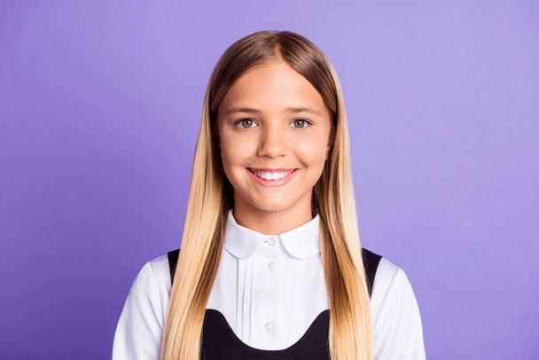 Close-up portrait of her she nice attractive cute cheerful cheery intelligent long-haired nerd schoolkid back to school season isolated bright vivid shine vibrant lilac violet purple color background - Fotografie, Obrázek