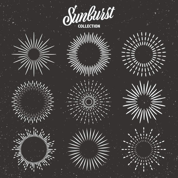 Vintage grunge Sunburst kollekció. Sugárzó napsugarak. Tűzijáték. Logotípus vagy betűtervező elem. Sugárzó naplemente sugarak. Vektorillusztráció. - Vektor, kép