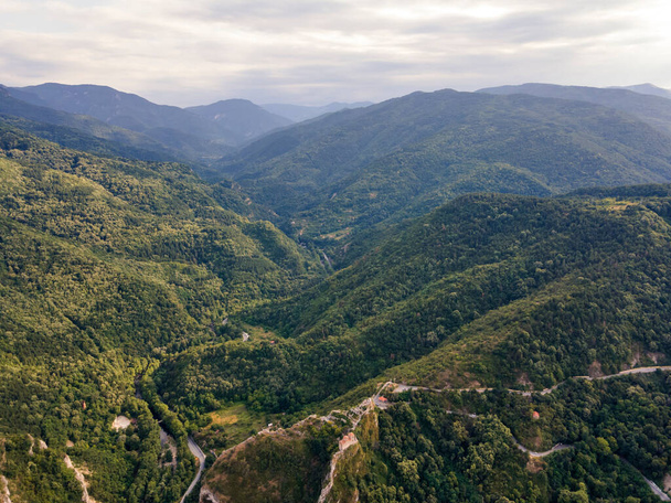 Aerial view of Chepelarska River (Chaya) passing through the Rhodope Mountain, Bulgaria - 写真・画像