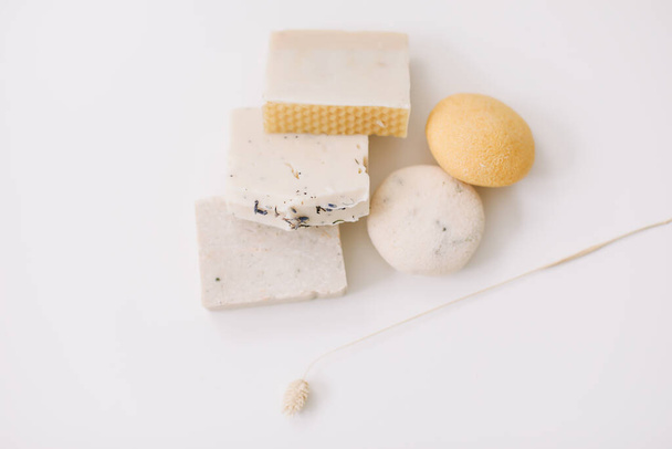 Zero waste kitchen accessories, natural organic soap. Concept of plastic free and eco friendly products in household, top view - 写真・画像
