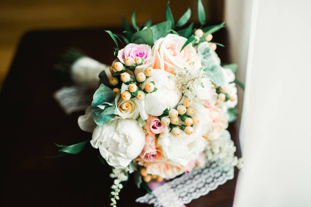 Wonderful luxury wedding bouquet of different flowers - Valokuva, kuva