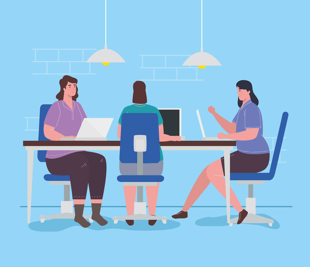 коворкинг пространство, группа женщин с ноутбуками в большом столе, концепция работы в команде - Вектор,изображение