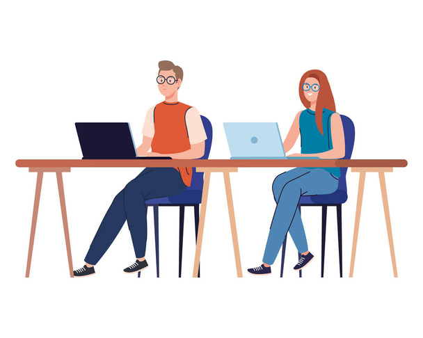 Karikaturen von Mann und Frau mit Laptops am Schreibtisch - Vektor, Bild
