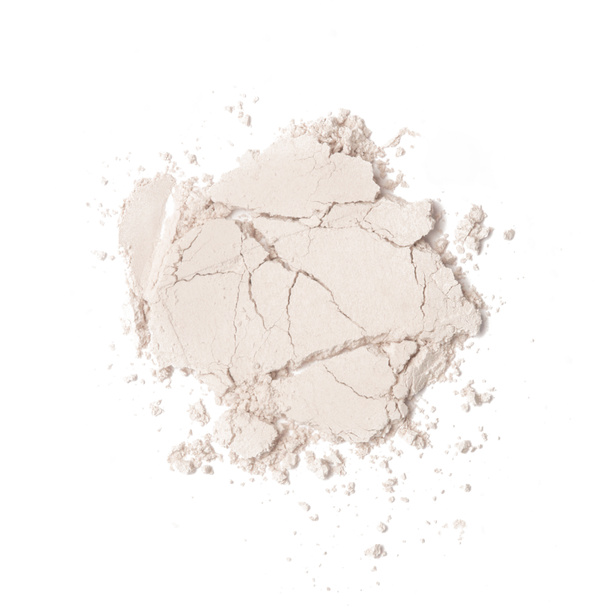 Beige καλλυντικά ή μακιγιάζ σκόνη που απομονώνονται σε λευκό. - Φωτογραφία, εικόνα