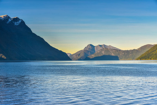 Norwegian landscape, view of the lake and mountains - Valokuva, kuva