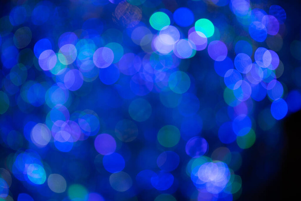 Барвистий абстрактний фіолетовий і синій фон боке. 2019 року
. - Фото, зображення