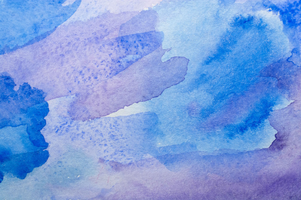 Textura abstracta pincel tinta arte fondo acuarela salpicadura mano dibujado pintura. Fondo de pantalla azul decorativo - Foto, Imagen