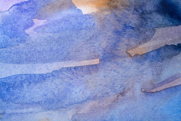 Abstract blauwe aquarel achtergrond met verschillende lagen op papier textuur - Foto, afbeelding