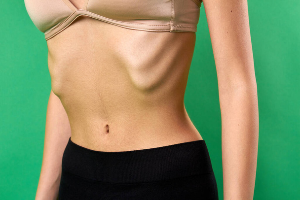 Detailní záběr štíhlé těsné ženské břicho. - Fotografie, Obrázek
