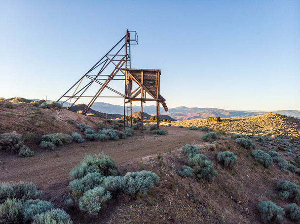 Struttura mineraria in legno telaio principale su richiesta nel deserto del Nevada - Foto, immagini
