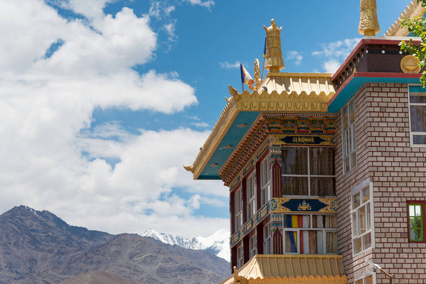 Ladakh, India - Karma Dupgyud Choeling Monasterio en Choglamsar, Ladakh, Jammu y Cachemira, India. - Foto, imagen