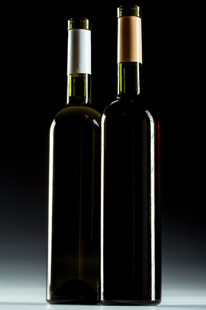 Two bottles of wine - Fotoğraf, Görsel
