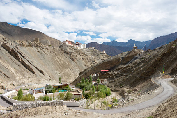 Ladak, Indie - klášter Tingmosgang (Tingmosgang Gompa) v údolí Sham, Ladach, Džammú a Kašmíru, Indie. - Fotografie, Obrázek